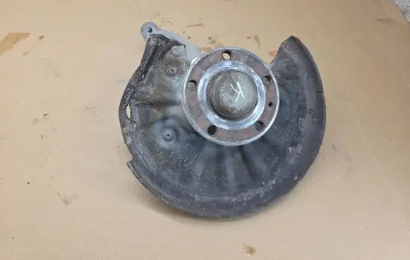 Volkswagen PASSAT B8 Rear wheel hub