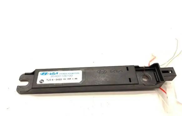 Hyundai Kona II Radio antenna 9546006100