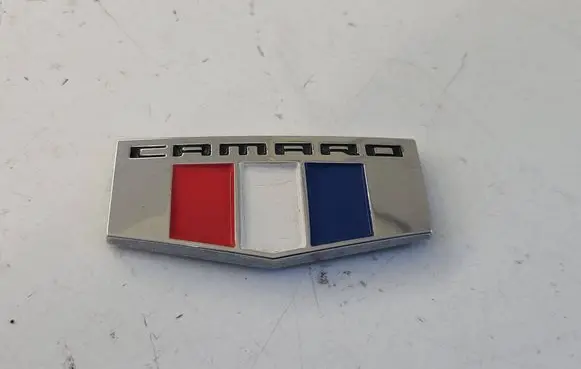 Chevrolet Camaro Fender model badge letters 84233236
