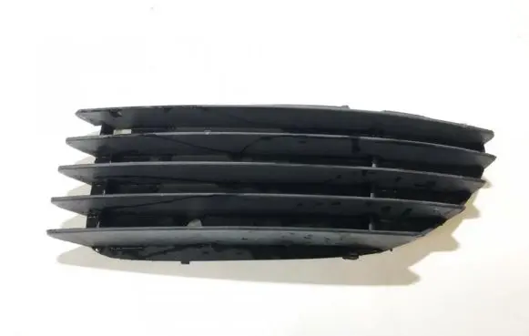 Opel Omega B1 Front bumper lower grill 90458186l