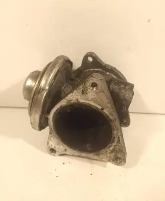 Volkswagen Golf V EGR valve 038129637D