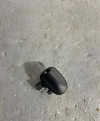 Windshield washer spray nozzle
