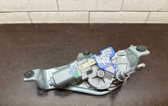 Mitsubishi Outlander Rear window wiper motor 8012