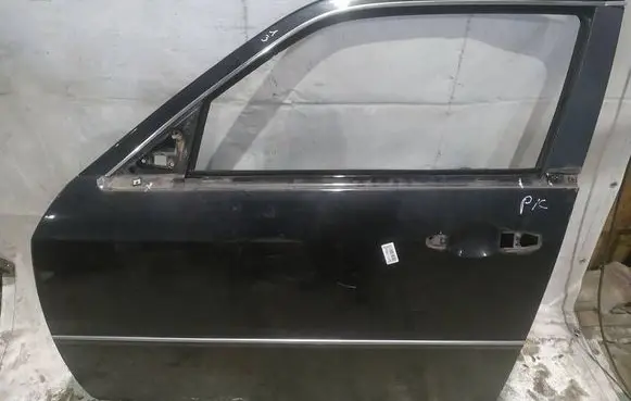 Chrysler 300 - 300C Front door JUODOS