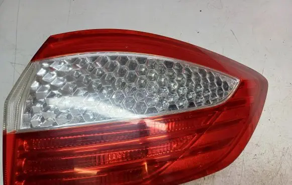 Ford Mondeo MK IV Rear/tail lights 7S7113404B 0374D