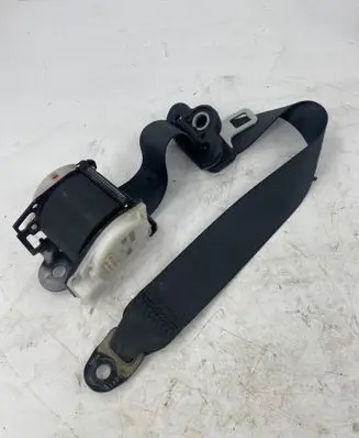 Mitsubishi L200 Rear seatbelt C70109 MN188367XA MN123830XAY