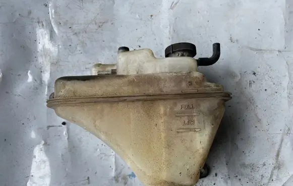 Toyota Land Cruiser (J120) Coolant expansion tank/reservoir