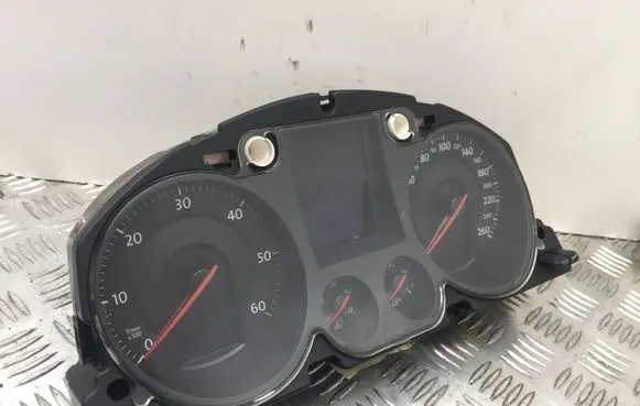 Volkswagen PASSAT B6 Speedometer (instrument cluster) 3C0920860H 8372