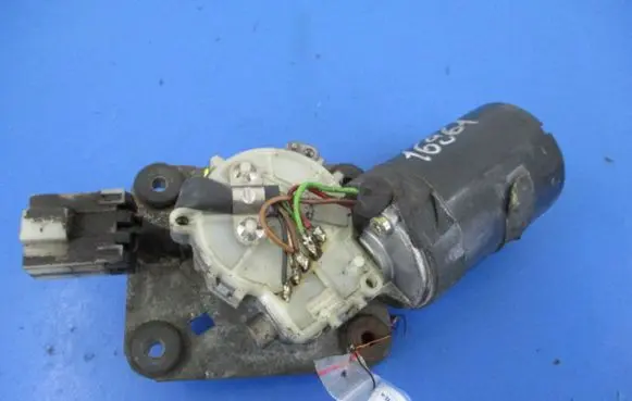 Nissan Terrano Front wiper linkage and motor 28810-2X800