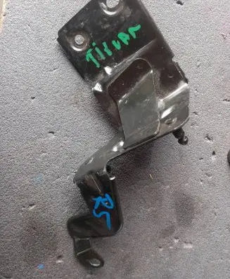 Volkswagen Golf VII ABS pump bracket 5Q1614235E 0817
