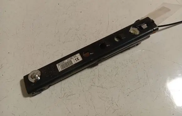Citroen C4 Grand Picasso Seat belt adjustment rail 9629105380