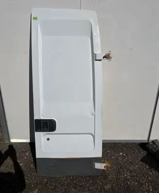 Iveco Daily 4th gen Rear door 