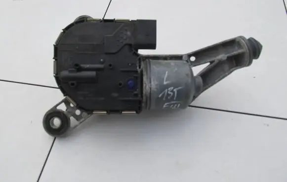 Ford Focus Wiper motor BM5117504AM S3666 0390248180