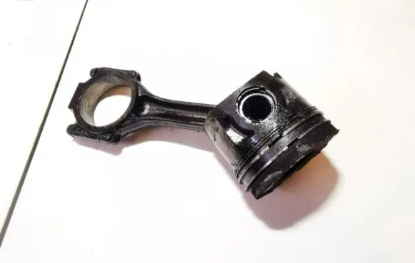 Audi A3 S3 8P Piston with connecting rod 038j