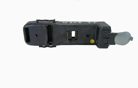 Mercedes-Benz C W203 Tail light bulb cover holder