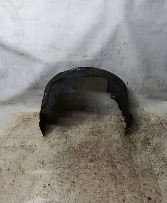 Front wheel arch liner splash guards