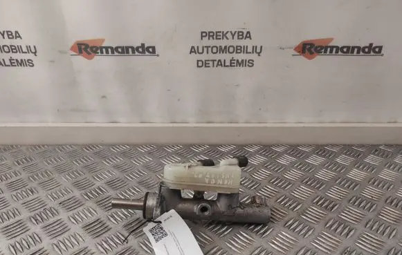 Honda Insight Master brake cylinder 