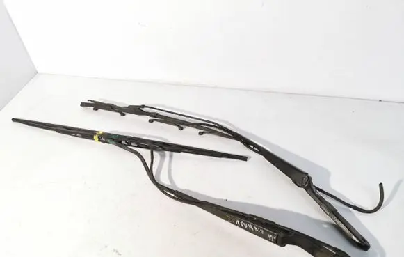 Opel Movano A Front wiper blade arm