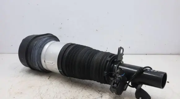 BMW X6 G06 Front shock absorber/damper 6892425