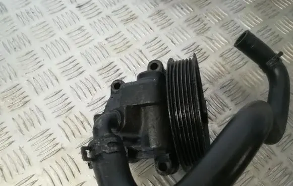 Ford Focus Power steering pump hbdjc hbd-jc