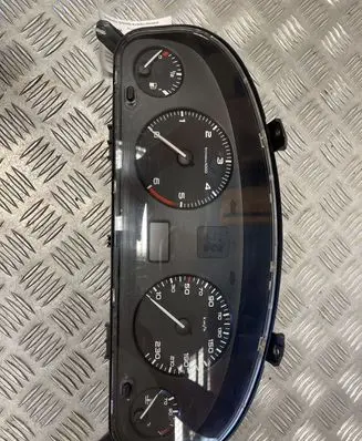 Peugeot 406 Speedometer (instrument cluster) 9639940380