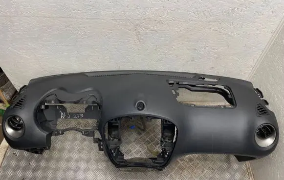 Nissan Juke I F15 Dashboard 682001kp0a 6810100b19