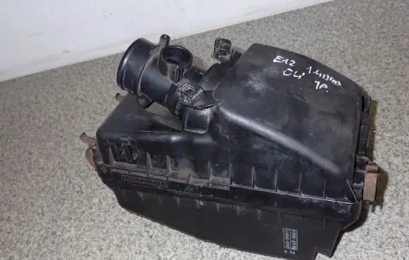 Toyota Corolla E120 E130 Air filter box cover 