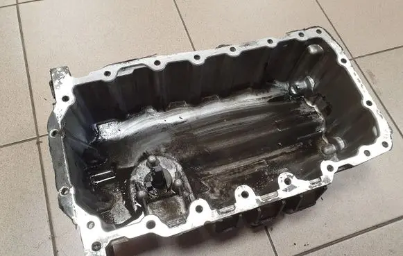 Volkswagen Caddy Oil sump 