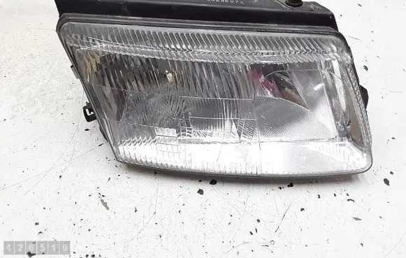 Volkswagen PASSAT B5 Headlight/headlamp 4411125r