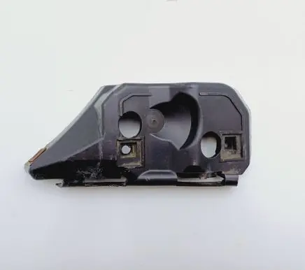 Volvo V50 Front bumper mounting bracket 30655875