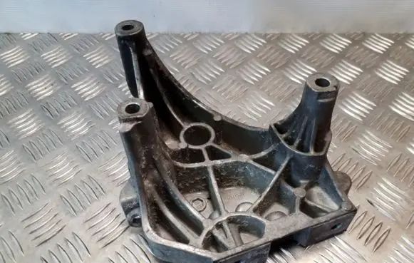 Audi A3 S3 8P Engine mounting bracket 03G199207B