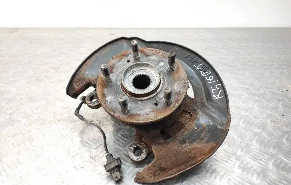 Honda CR-V Front wheel hub spindle knuckle