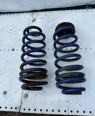Volkswagen Golf V Rear coil spring