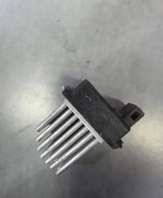 Audi A4 S4 B6 8E 8H Heater blower motor/fan resistor 4B0820521