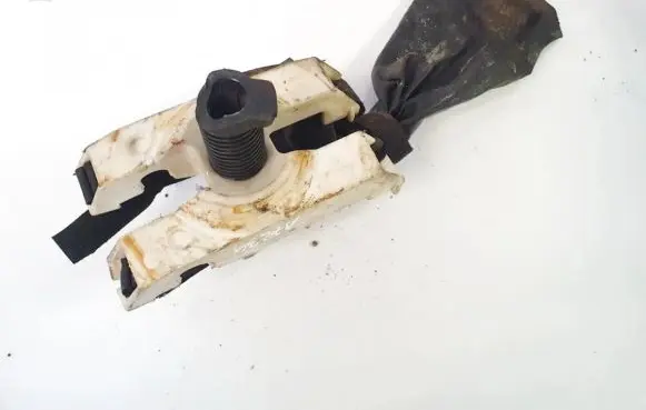 Volvo S60 Spare wheel bolt 8626133