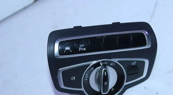 Mercedes-Benz C W205 Light switch A2059050451 132000 6034007