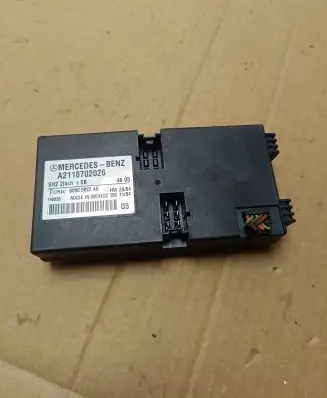 Mercedes-Benz E W211 Seat control module A2118702026 00005822A9 166825