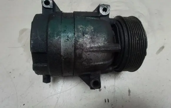 Renault Laguna II Air conditioning (A/C) compressor (pump) 6570551 6570388