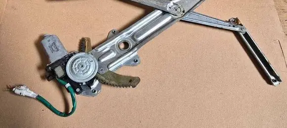 Suzuki Ignis Front door window regulator with motor 8340286G10 8340281G00 8340276G00