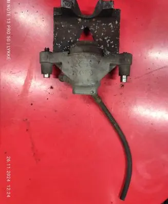 Mercedes-Benz C W204 Rear brake caliper 1181710022