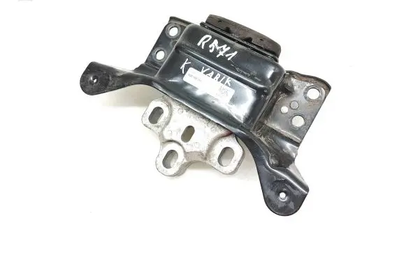 Skoda Octavia Mk3 (5E) Engine mount bracket 5Q0199555T 23062014 X44AAV1G33240Q