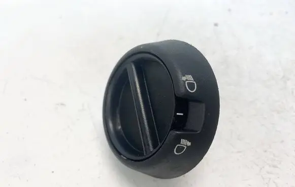 Headlight level height control switch