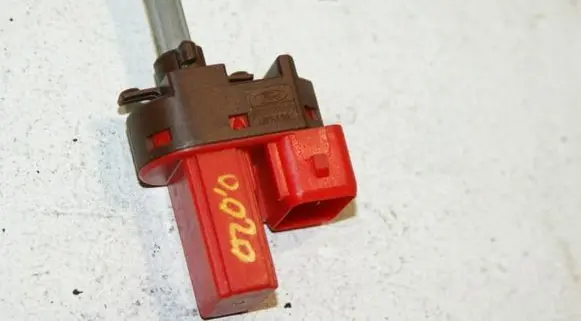 Clutch pedal sensor