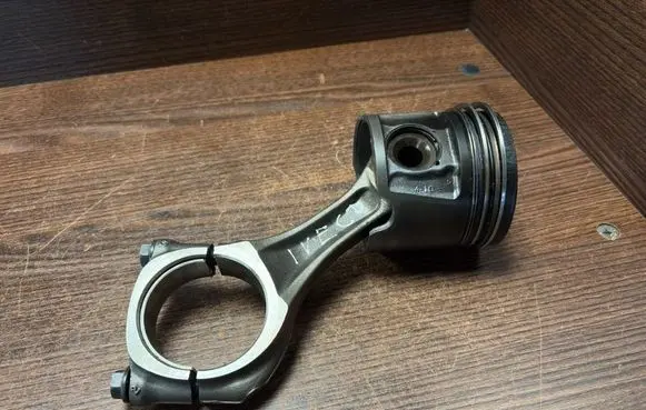 Iveco Daily 3rd gen Piston 2996849 504057276
