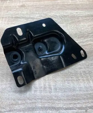 Audi A4 S4 B9 8W Engine bonnet/hood lock/latch loop/hook 8W0823185D