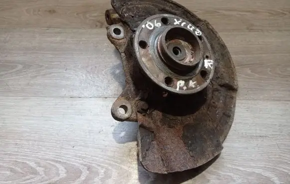 Volvo XC90 Front wheel hub