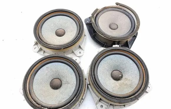 Toyota RAV 4 (XA20) Audio system kit 8616042070