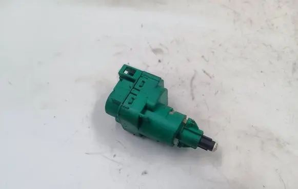 Audi A6 S6 C5 4B Brake pedal sensor switch 24762