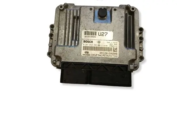 Hyundai i40 Engine control unit/module 391252A209 391202A209 0281018492