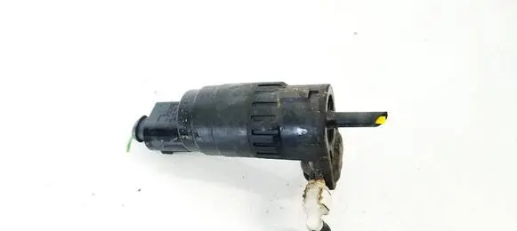 Volkswagen Up Windscreen/windshield washer pump 1K6955651